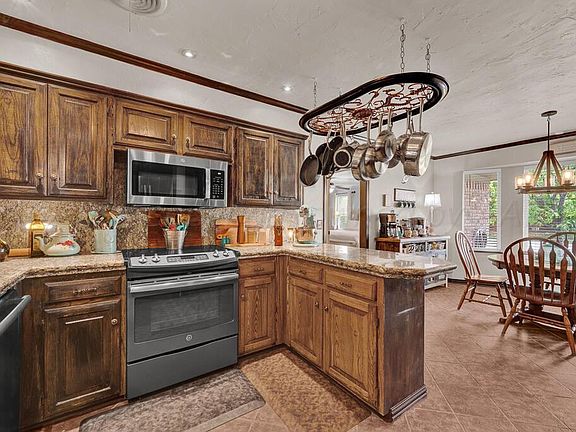 3rd image of 6410 Hamstead Dr