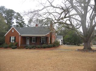 549 Oak Ave, Hamlet, NC 28345