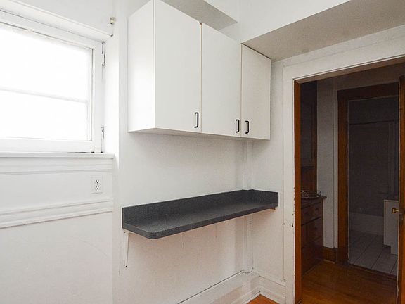 5th image of 2915 N Mildred Ave APT 3