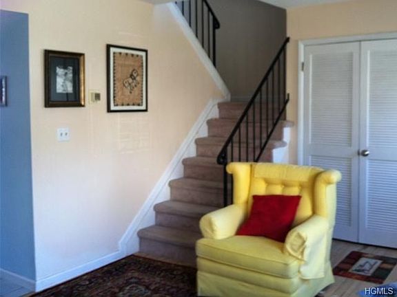 4th image of 100 Vista Dr