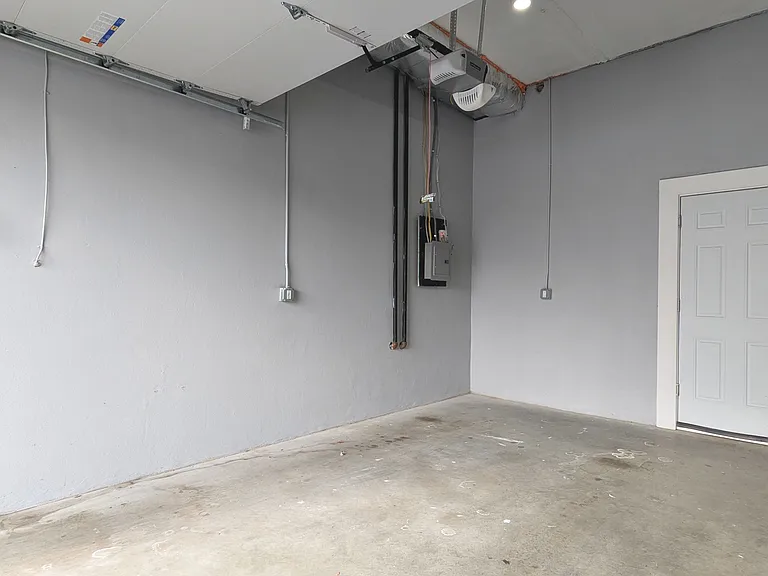 7 Maple St #1 — Photo 10