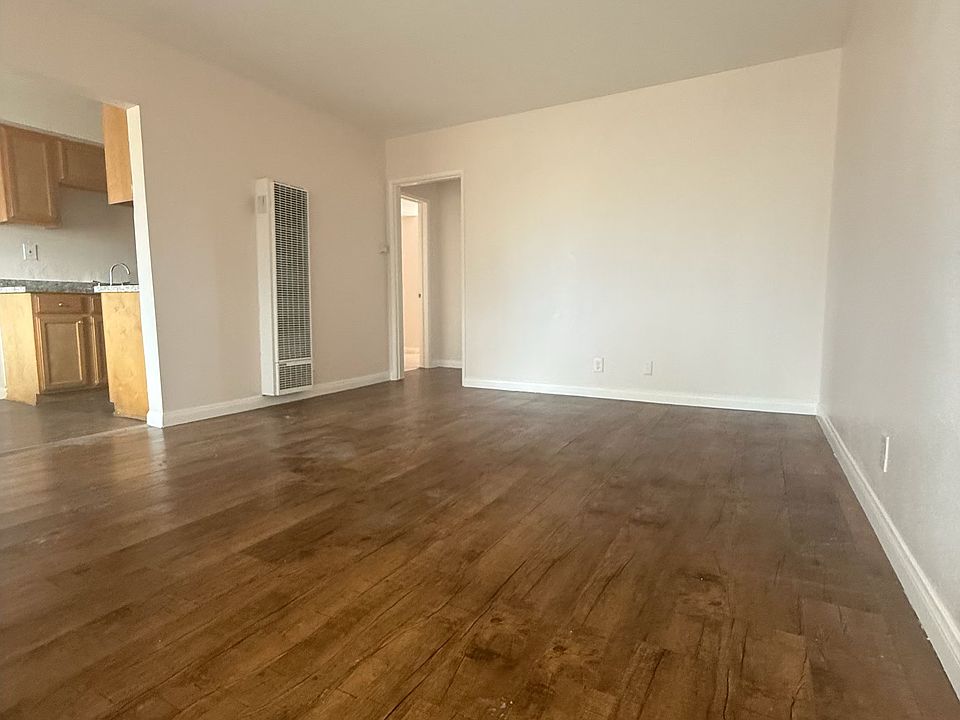 1st image of 10739 Barlow Ave #0