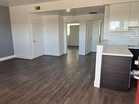 2nd image of 4231 McLaughlin Ave #101