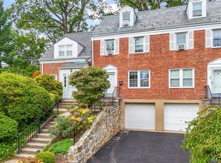 16 Elkan Rd, Larchmont, NY 10538