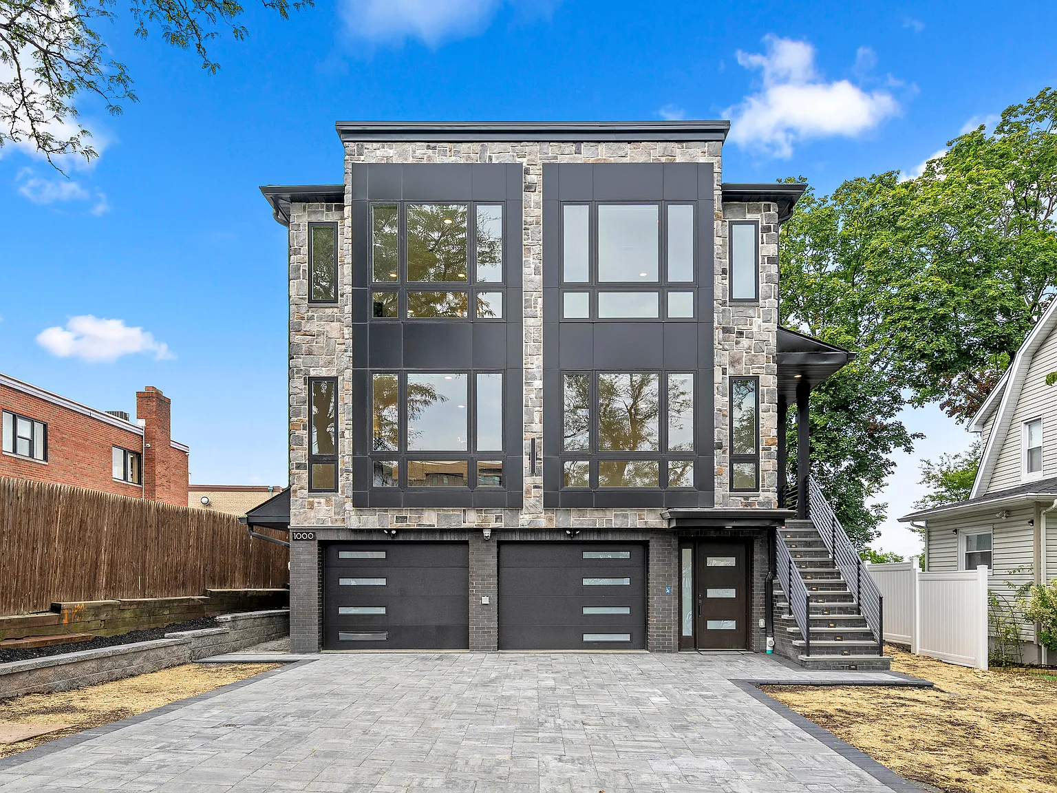3 bed, $4,900 — Photo 2