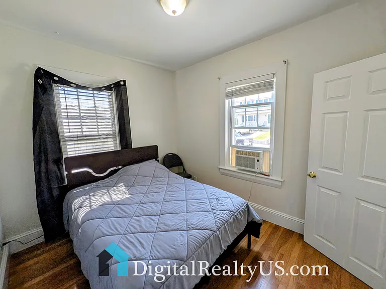 58 Ash St #3 — Photo 10