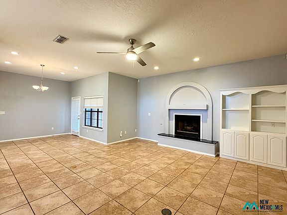 3rd image of 3821 Benjamin Davis Dr