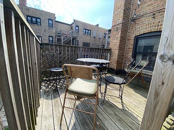 5th image of 3607 N Lakewood Ave #3S