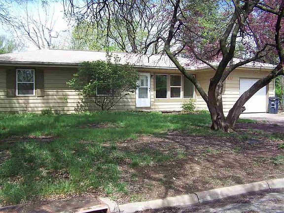 3rd image of 307 N Dellway St