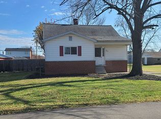 210 S 4th Ave, Haubstadt, IN 47639