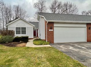 14733 Shannon Ct, Burton, OH 44021