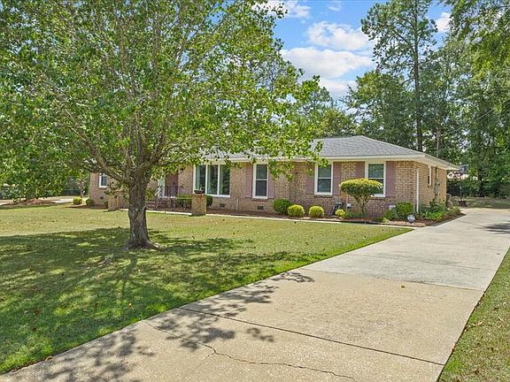 4th image of 2801 Evans Dr
