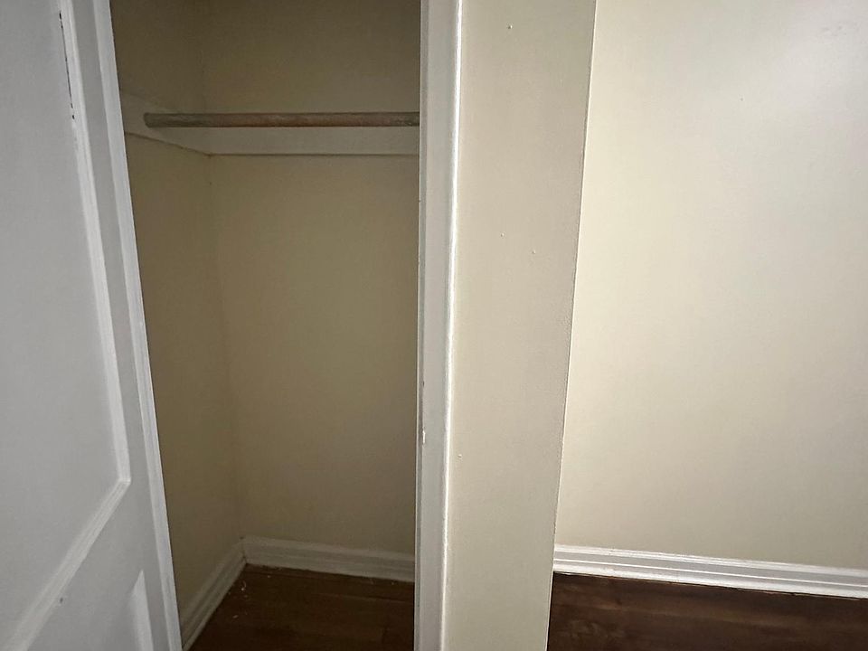 1st image of 206 Midland Pl Floor 2