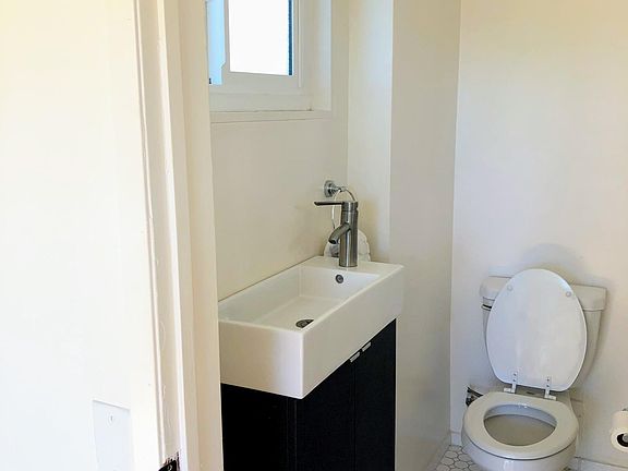 5th image of 3335 Rowena Ave APT 6