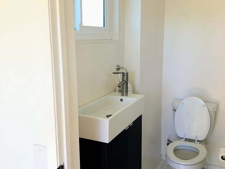 3335 Rowena Ave #6 — Photo 5