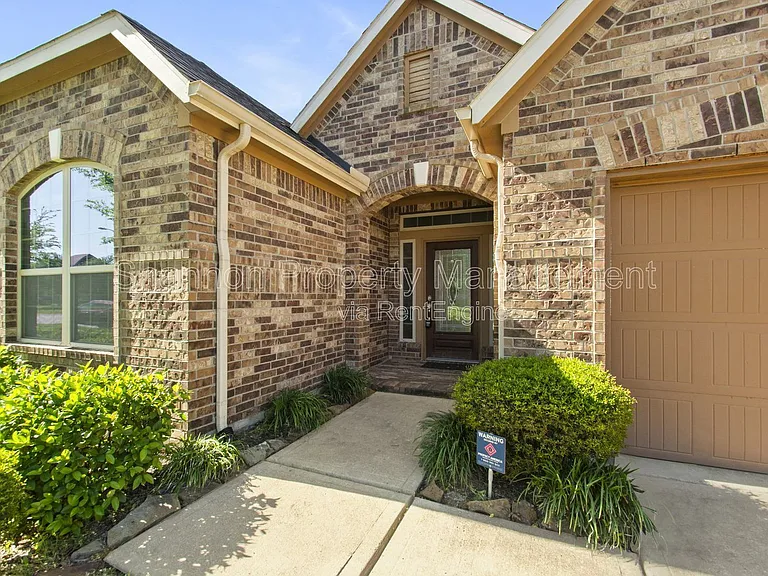 9430 Harmony Lake Ln — Photo 4