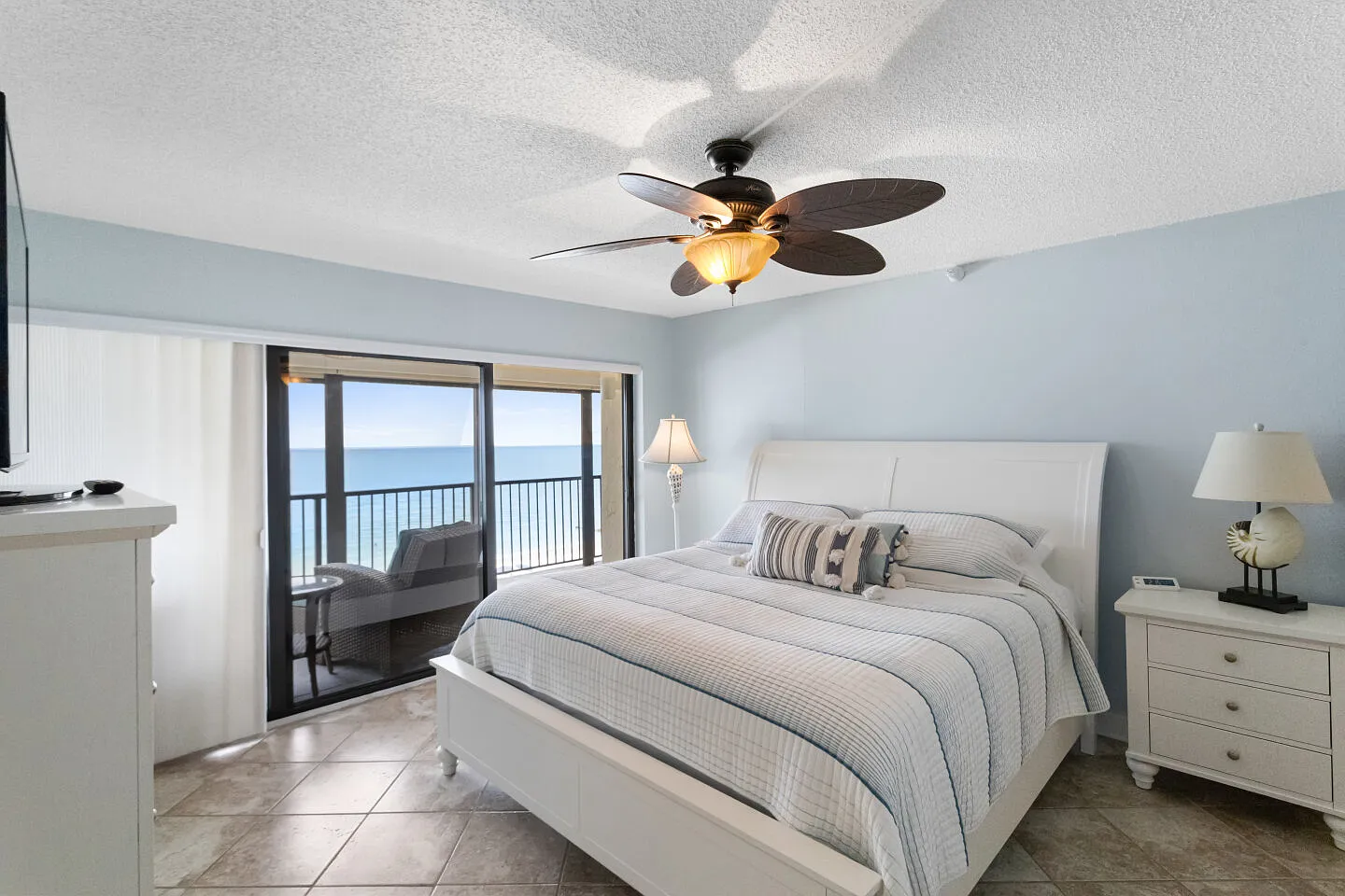 2 bed, 1225 sqft, $4,500 — Photo 3