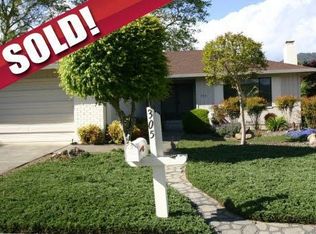 305 Twin Lakes Dr, Santa Rosa, CA 95409