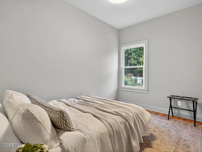 142 Heck Ave — Photo 19
