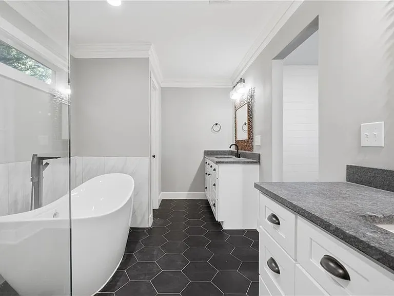 1375 Miller Reed Ave SE — Photo 14