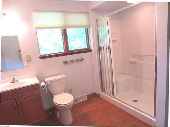 3rd image of 35442 Keller St