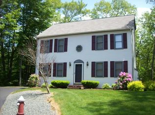 35 Serengeti Dr, North Attleboro, MA 02760