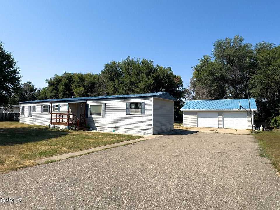 1st image of 3115 9th Ave E