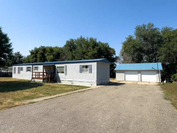 3115 9th Ave E, Williston, ND 58801