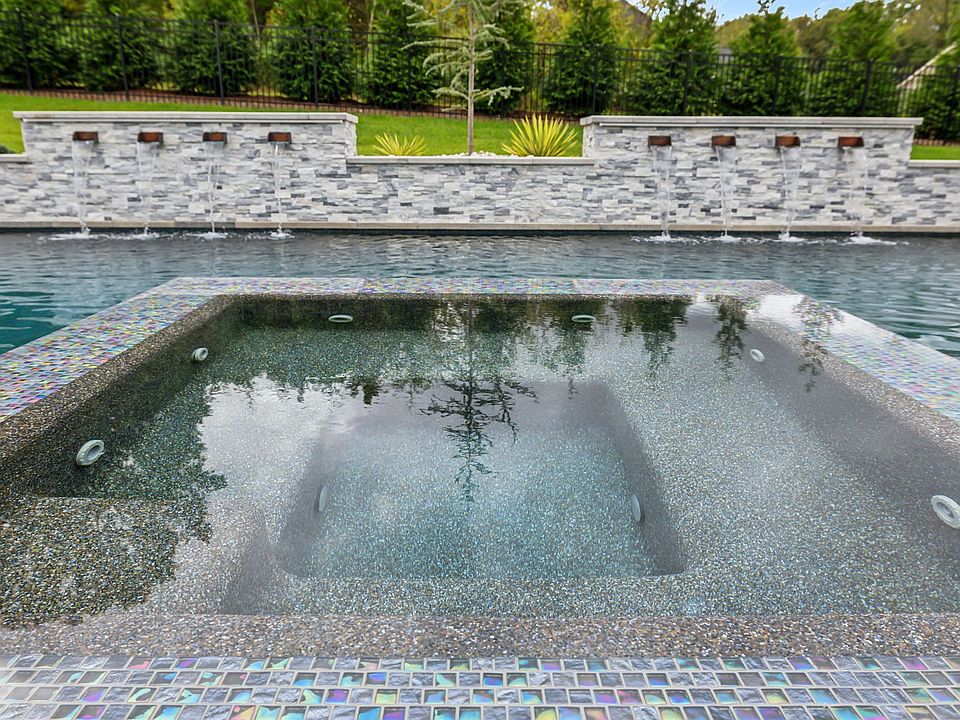 1st image of 309 Bayberry Ct