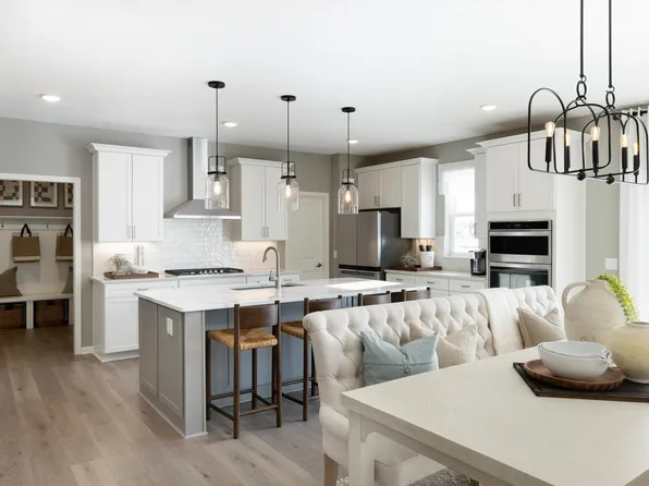 19600 104th Pl, Rogers, MN 55374