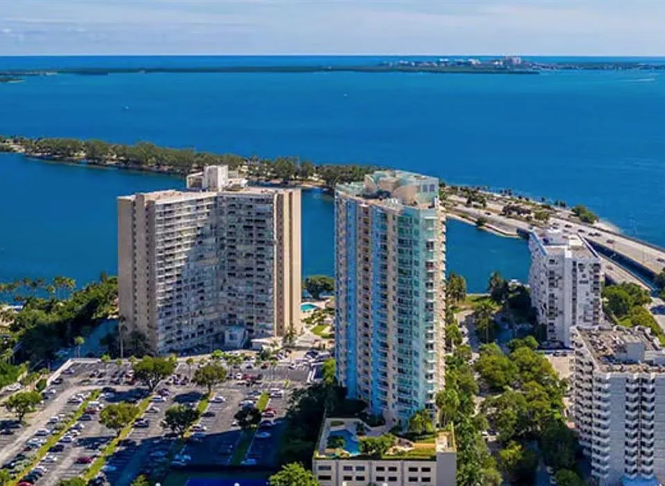 2475 Brickell Ave #1609