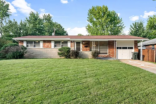 813 Riderwood Dr Photo 1