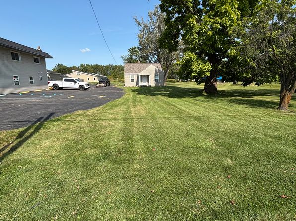 9047 Davison Rd, Davison, MI