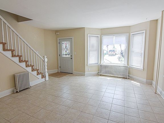 3rd image of 141 Blackford Ave