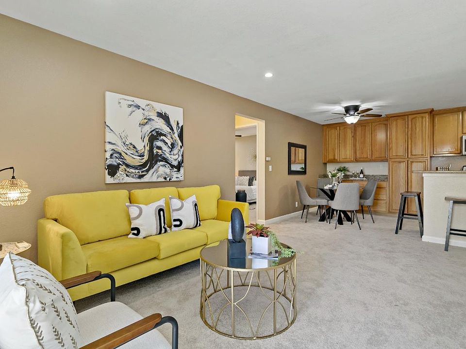 1st image of 2775 Somerset Park Cir