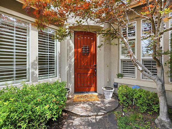 4th image of 437 Aria Ct