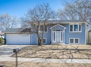 1450 Ashton Ct, Aurora, IL 60504