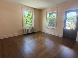 302 E Walnut St APT 1, Allentown, PA 18109