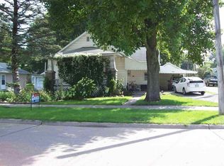 714 N 4th Ave, Washington, IA 52353