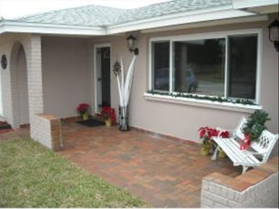 3rd image of 537 Dorado Way