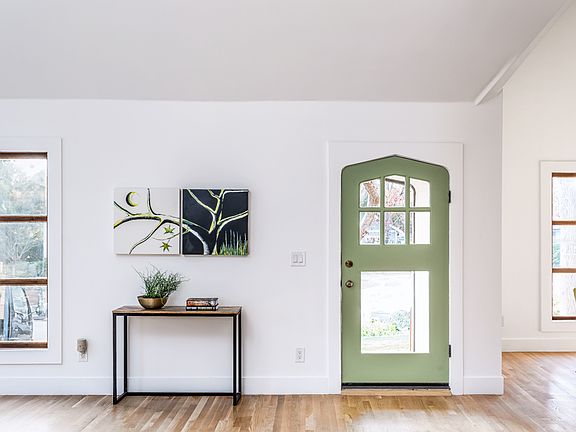 4th image of 5122 Hermosa Ave