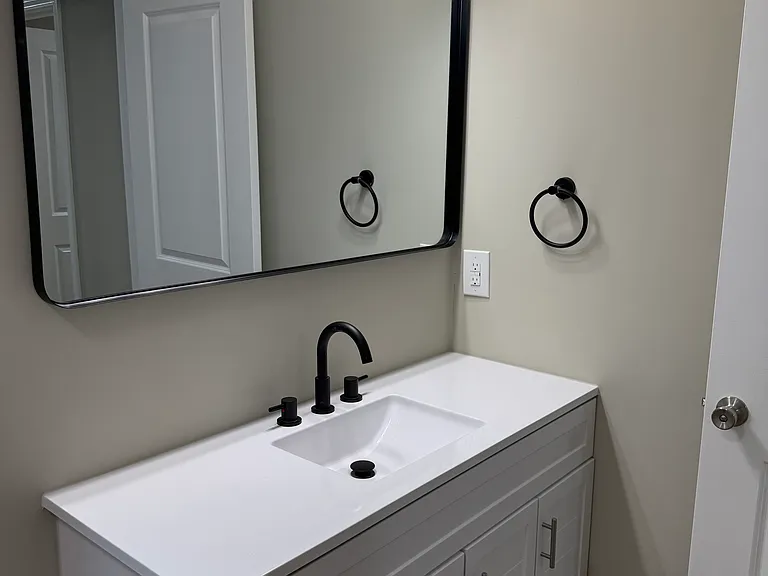 6008 Hedgerow Cir — Photo 9