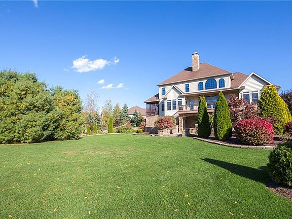 3rd image of 8606 Harlequin Cir NW