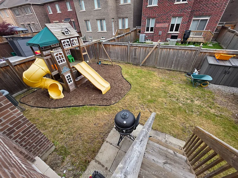 253 Easts Corners Blvd S — Photo 13