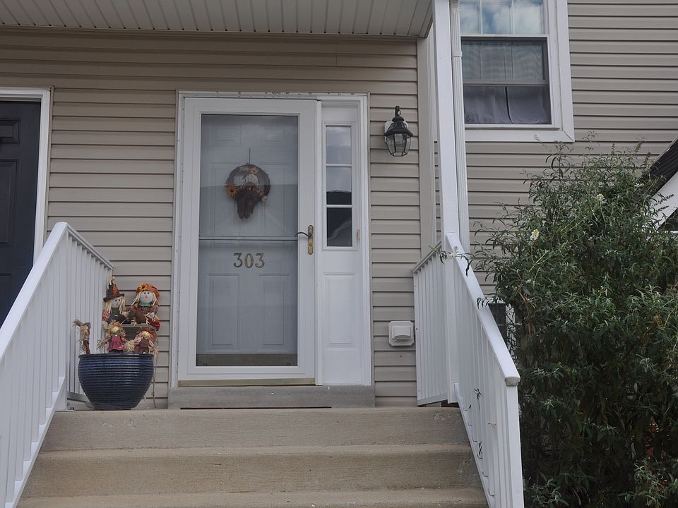 1st image of 303 Macleren Dr