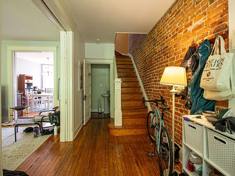 148 Adams St NW — Photo 42
