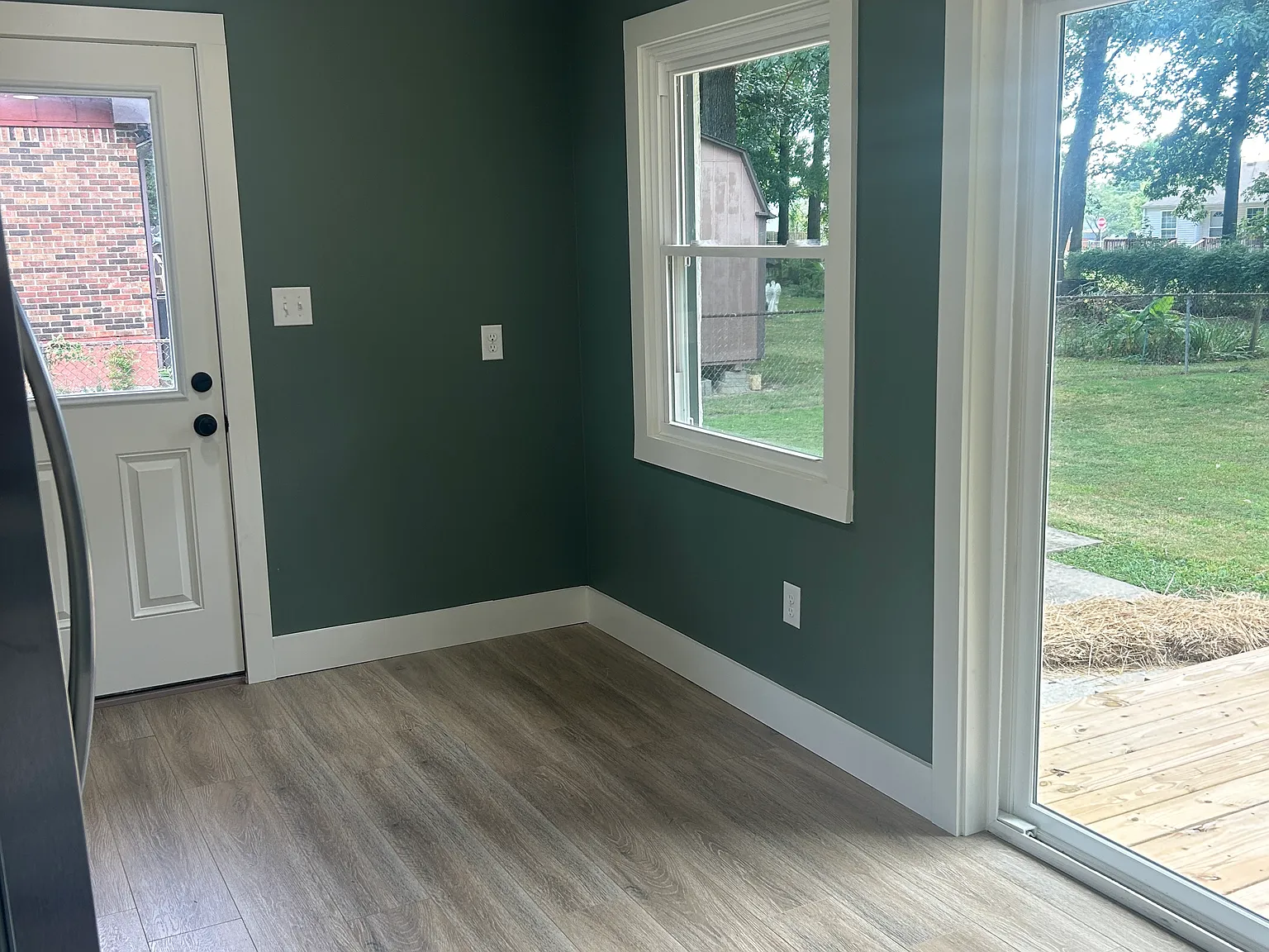 3 bed, 975 sqft, $1,450 — Photo 4