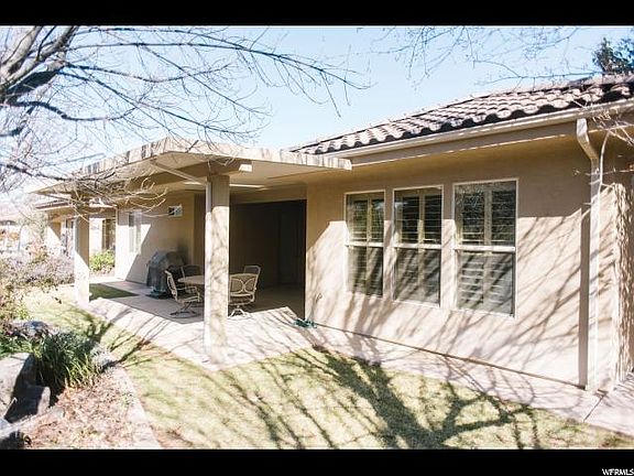 4th image of 145 S Crystal Lakes Dr Unit 110