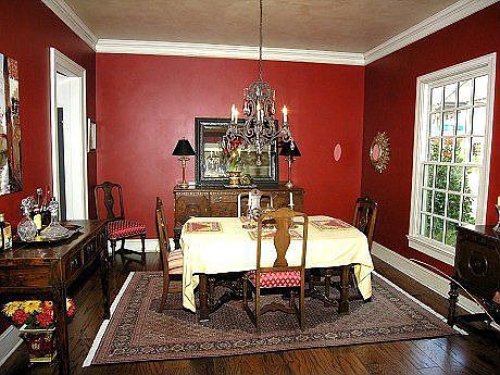 Banquet sized Dining Room