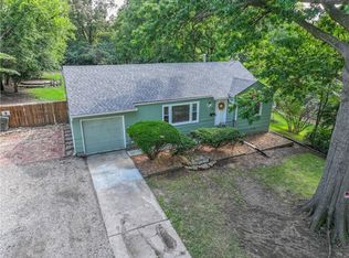 501 E 92nd St, Kansas City, MO 64131